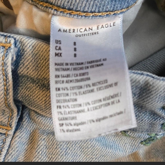 American Eagle Outfitters Light Blue Ripped Jean Shorts - Picture 4 of 5